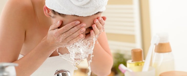 washing face