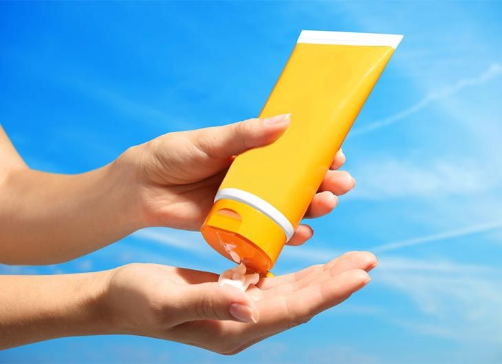 how to maximise sunscreens protection for your skin feature image