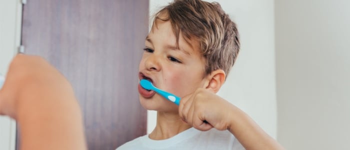 Child-Brushing-teeth
