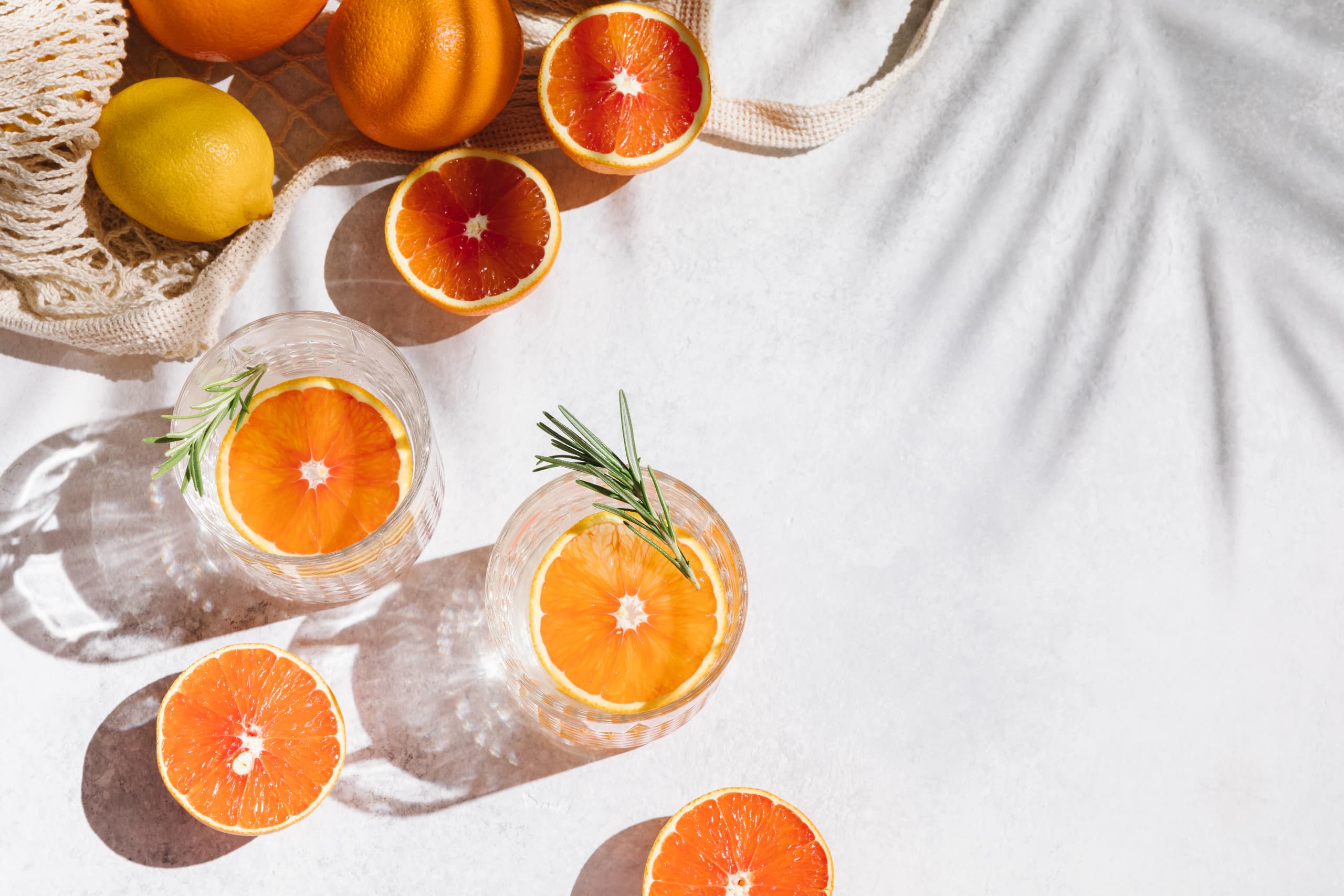 citrus fruits in drinks
